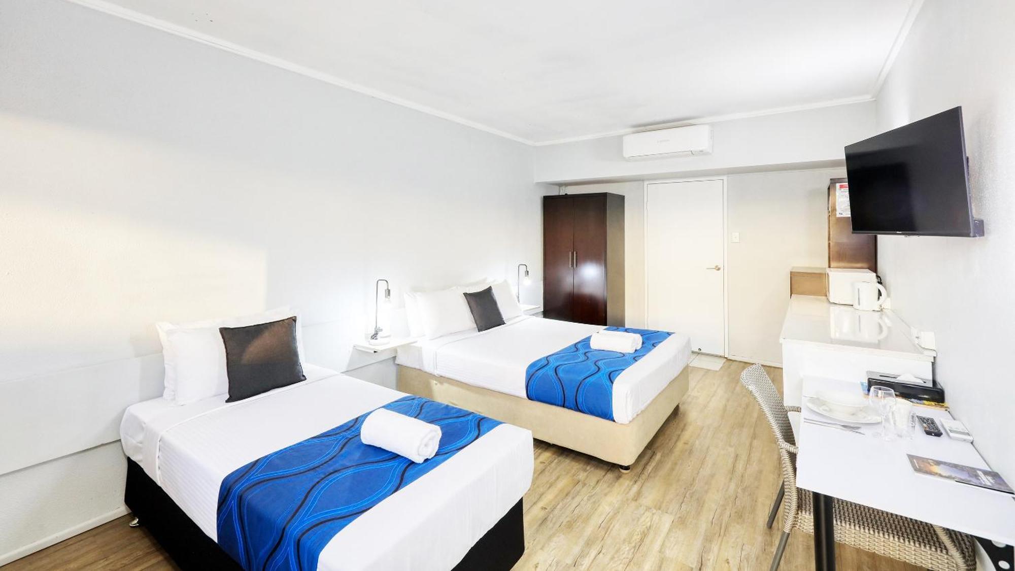 Tropical Gateway Motor Inn Рокгемптон Экстерьер фото